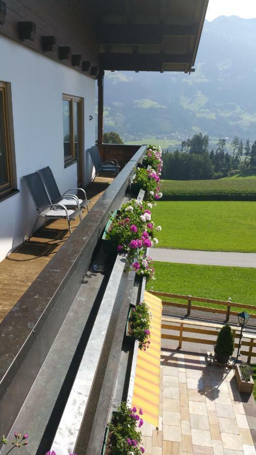 Hotel Pension Eichenhof Ried im Zillertal Bagian luar foto